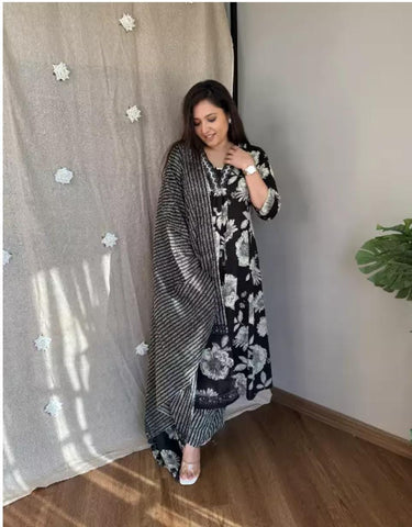 Midnight Bloom Kurta Set