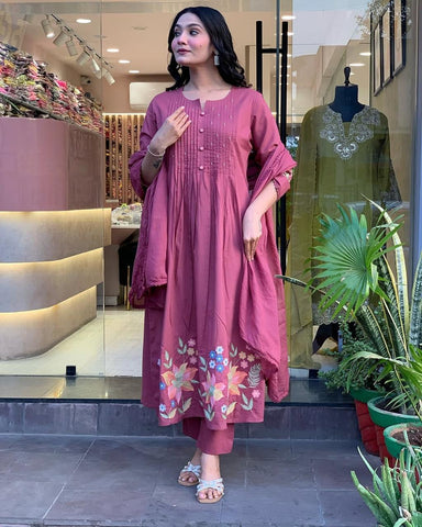 Floral Embroidered Kurta Set