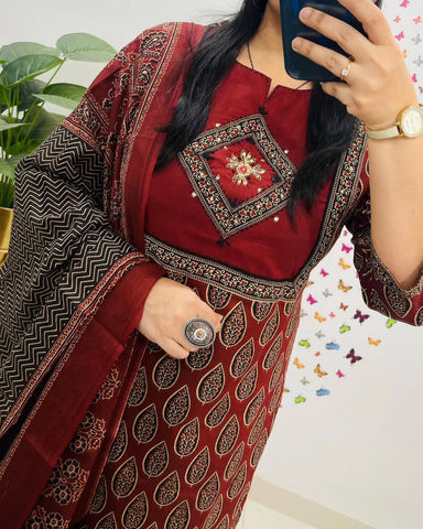Elegant Maroon Block Print Cotton Suit Set