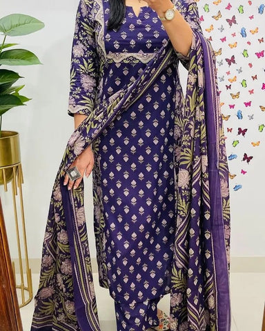 Kurta Cotton Kurti With Handcrafted Adda Anchor Patra Work On Yoke Paired With Cotton Pant And Fine Malmal Cotton Dupatta Less