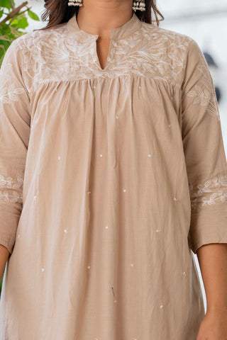 Kurta Nude Silk Blend Solid Embroidered Flared Suit Set